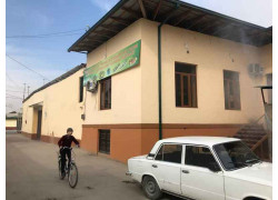 Магазин ковров - Madaniy Maorif Mahalla fuqarolar yig'ini qoshidagi Nyroniylar gurung markazi